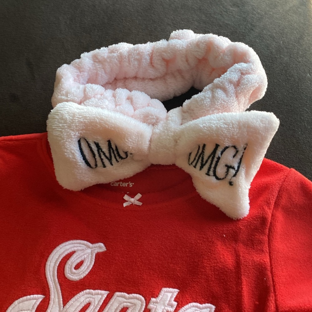 Merry Christmas!! 2T Girls PJs with PINK OMG ONE SIZE fits all head band. - Picture 2 of 4